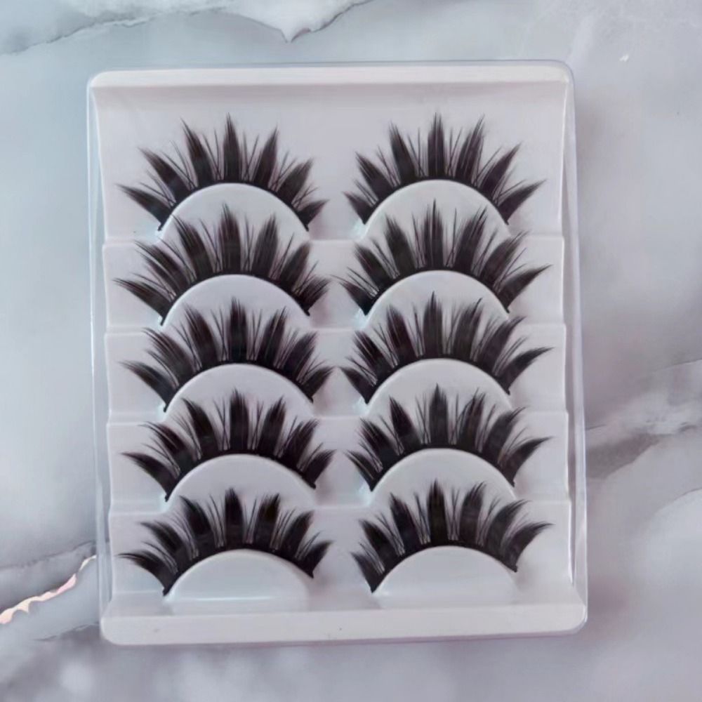 Eyelash Extension Wet Look - ナチュラルなウェットルックのマンガまつげ、キャットアイメイク、フェアリークラスター、コスプレまつげ、スパイキーで繊細なフェイクまつげ、女性用